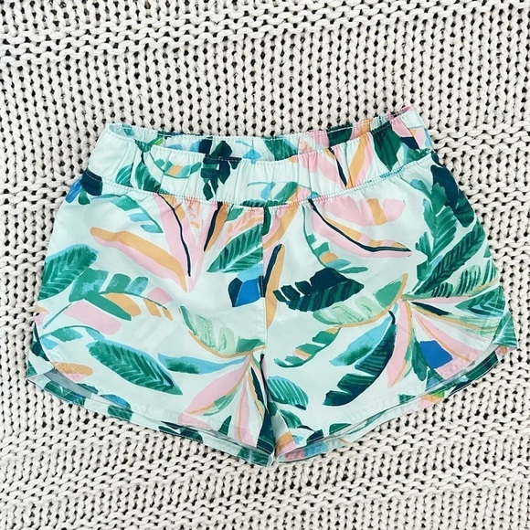 Old Navy Girls Dolphin-Hem Run Shorts Size Medium - Picture 1 of 4